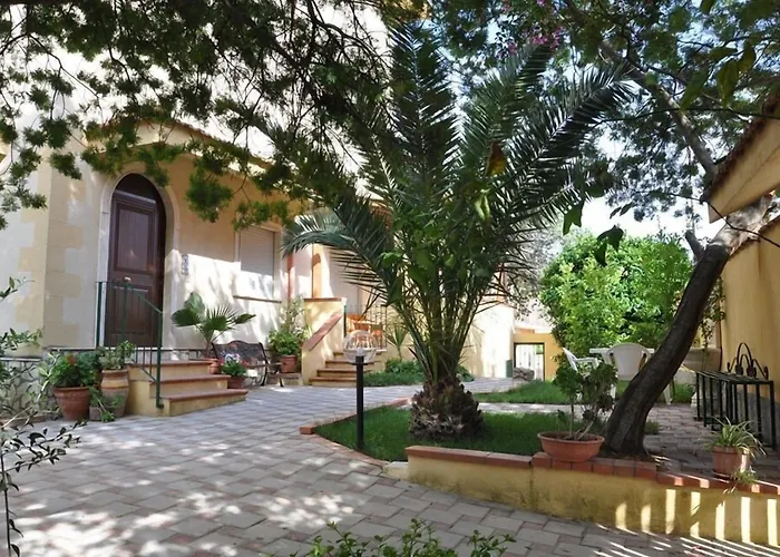 Hotel Rahal *