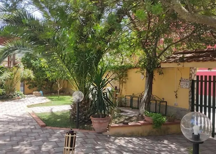 Rahal Hotel *