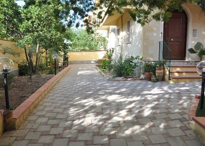 Rahal Hotel