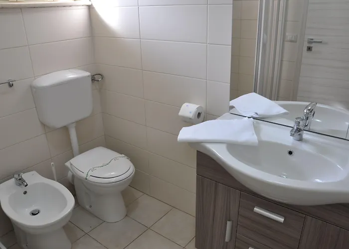 Rahal Hotel