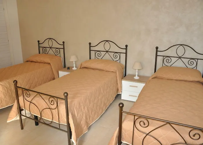 Rahal Hotel *