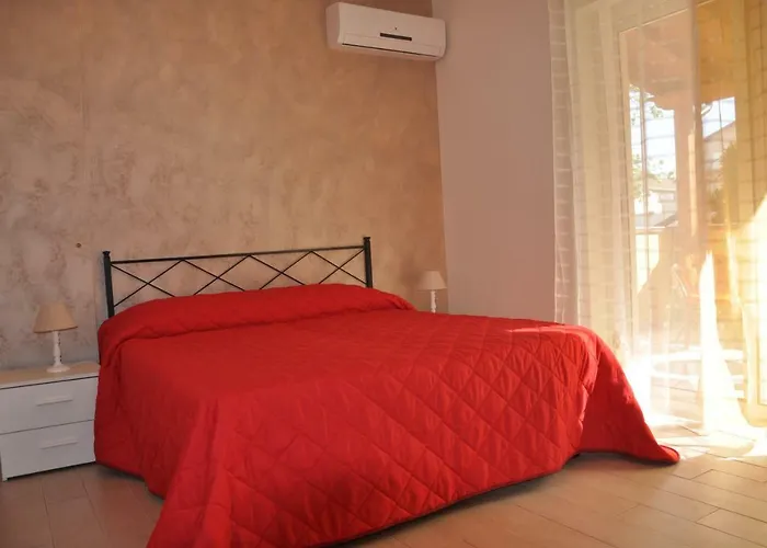 Rahal Hotel *