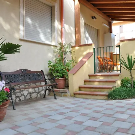 Ξενοδοχείο Rahal *